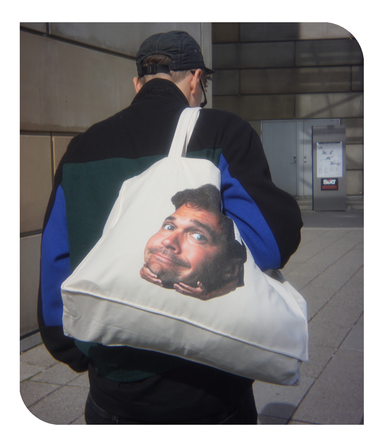 Rubens store hoved, mulepose