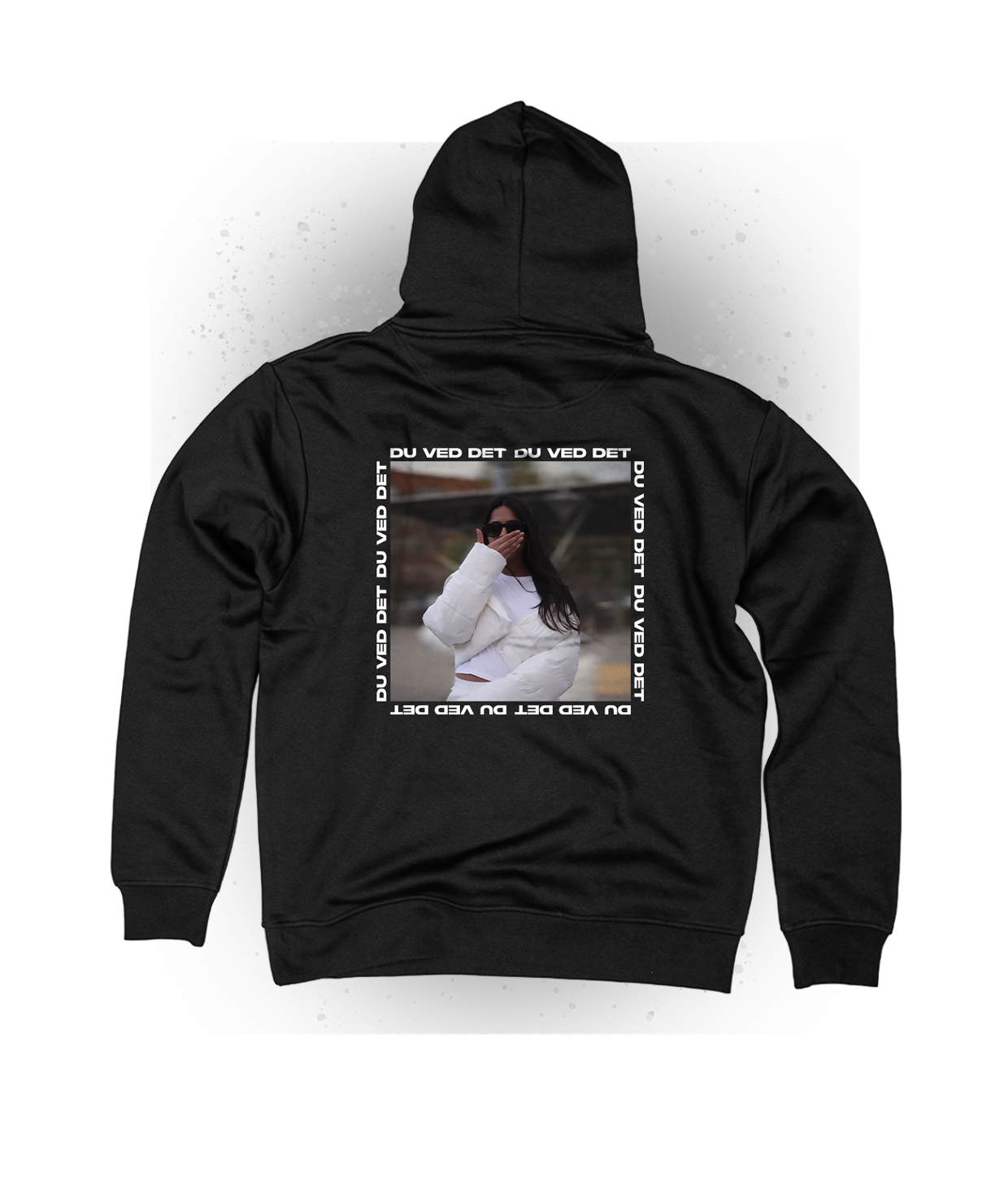 Malika, Du ved det, Sort Hoodie