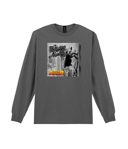 Captain Amar, Grå langærmet t-shirt